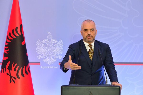 Rama ne Singapor, ftese biznesmeneve te investojne ne Shqiperi